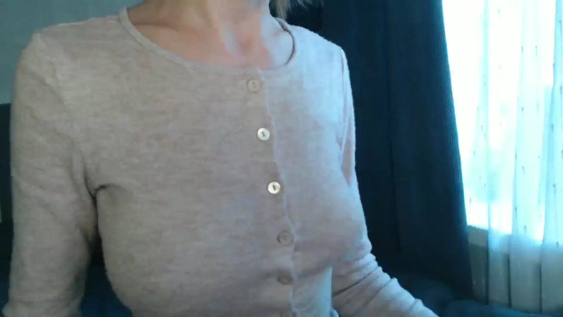 Gallery image thumbnail from Nora_Sweet's myfreecams stream on, 08/15/2024, 11:01 image 13 of 20