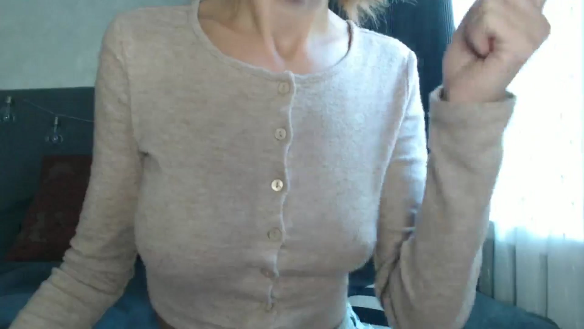 Gallery image thumbnail from Nora_Sweet's myfreecams stream on, 08/15/2024, 11:01 image 2 of 20