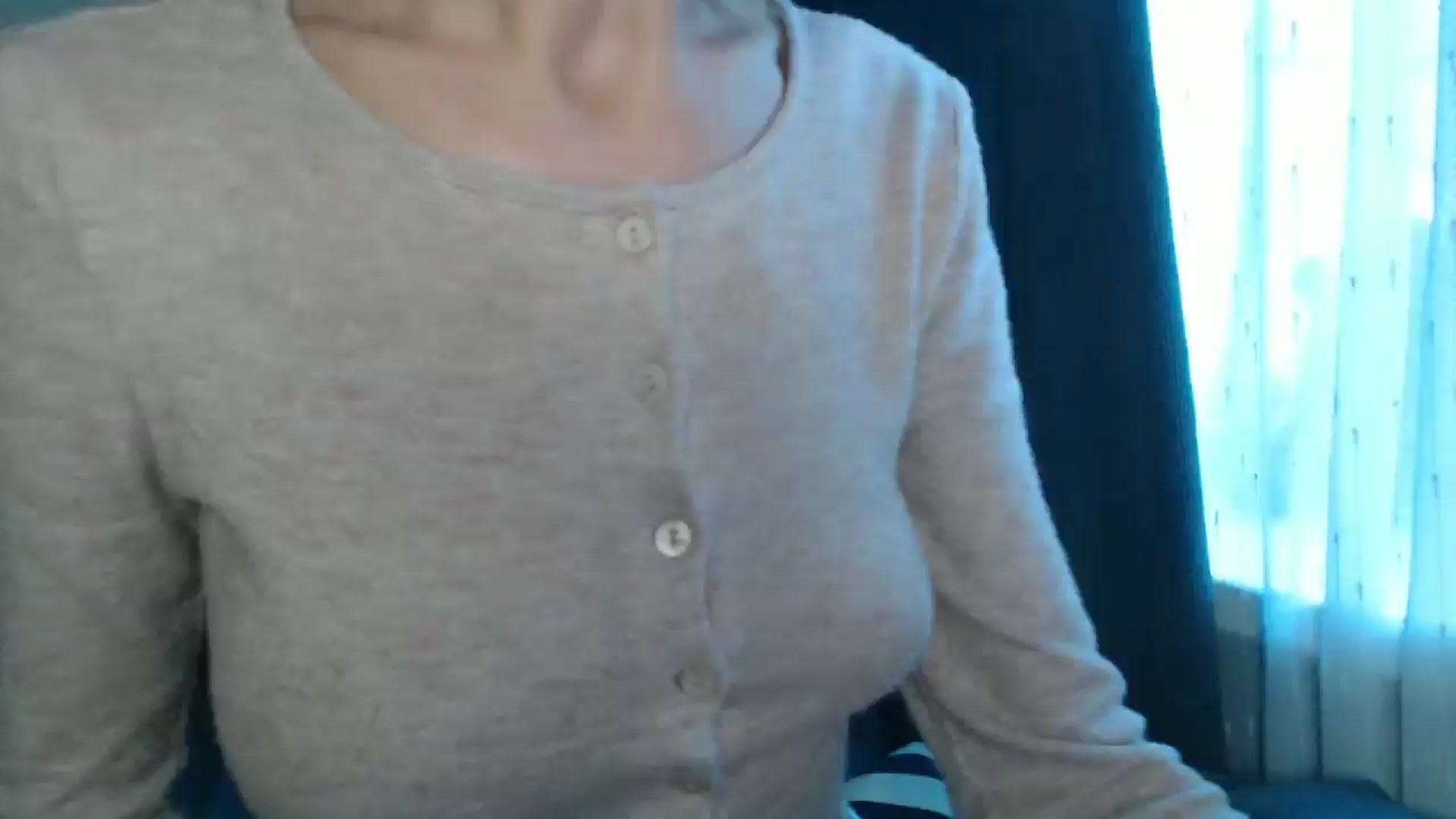 Gallery image thumbnail from Nora_Sweet's myfreecams stream on, 08/15/2024, 11:01 image 10 of 20