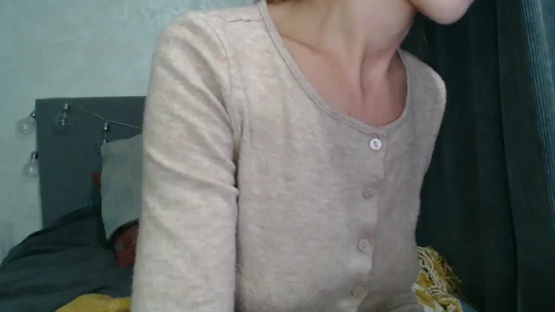 Gallery image thumbnail from Nora_Sweet's myfreecams stream on, 08/16/2024, 19:09 image 9 of 20