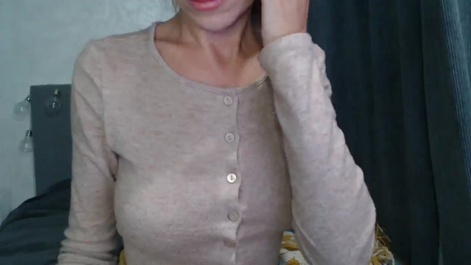 Gallery image thumbnail from Nora_Sweet's myfreecams stream on, 08/16/2024, 19:09 image 8 of 20