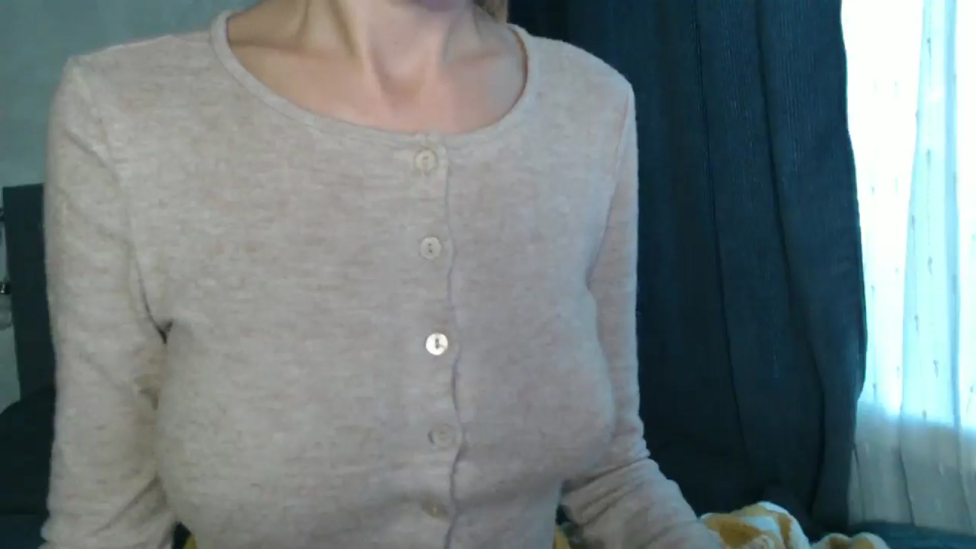 Gallery image thumbnail from Nora_Sweet's myfreecams stream on, 08/17/2024, 10:12 image 5 of 20
