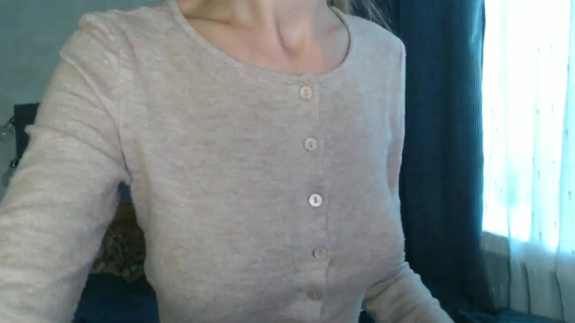 Gallery image thumbnail from Nora_Sweet's myfreecams stream on, 08/18/2024, 10:50 image 5 of 20
