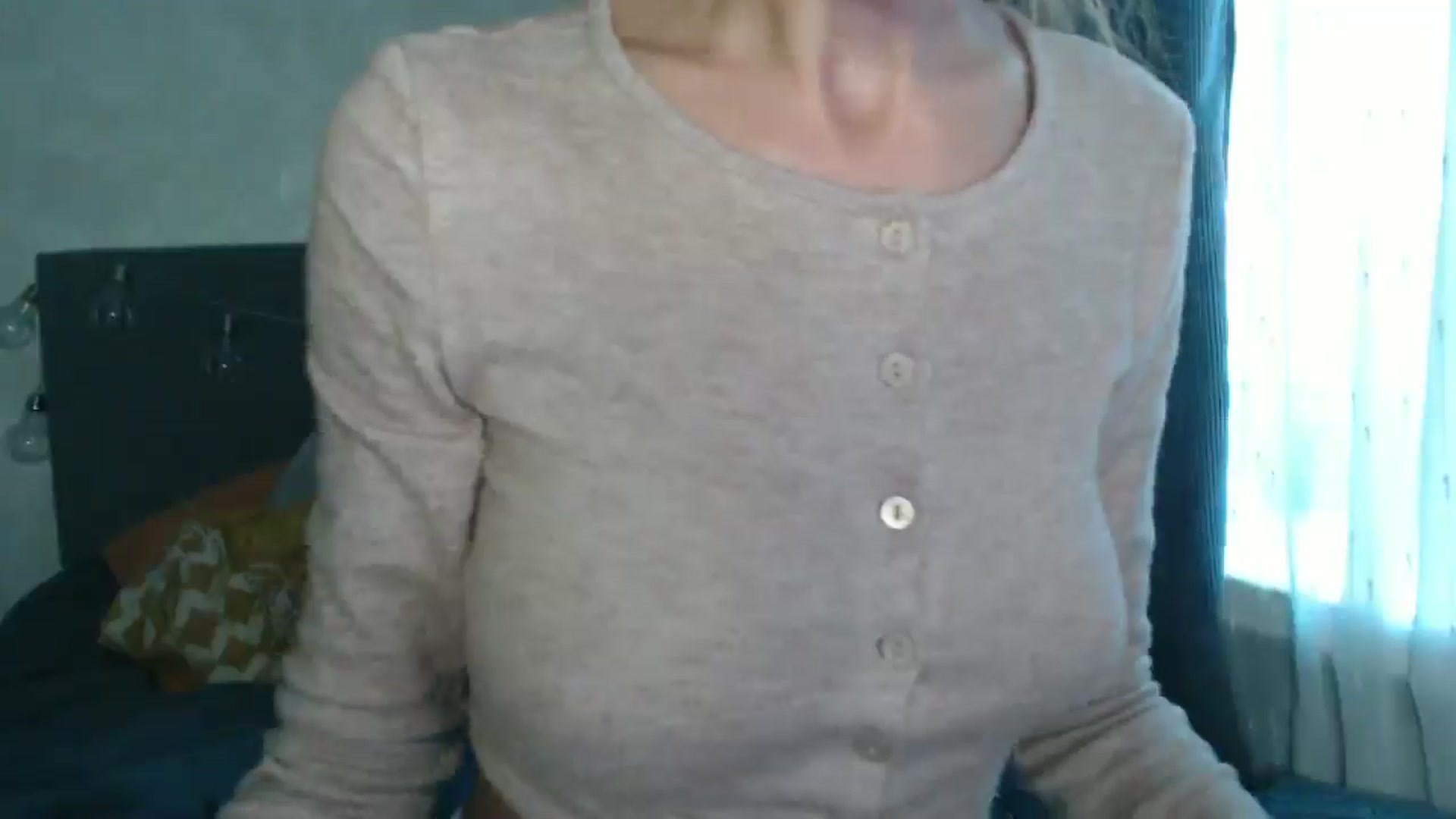 Gallery image thumbnail from Nora_Sweet's myfreecams stream on, 08/18/2024, 10:50 image 13 of 20