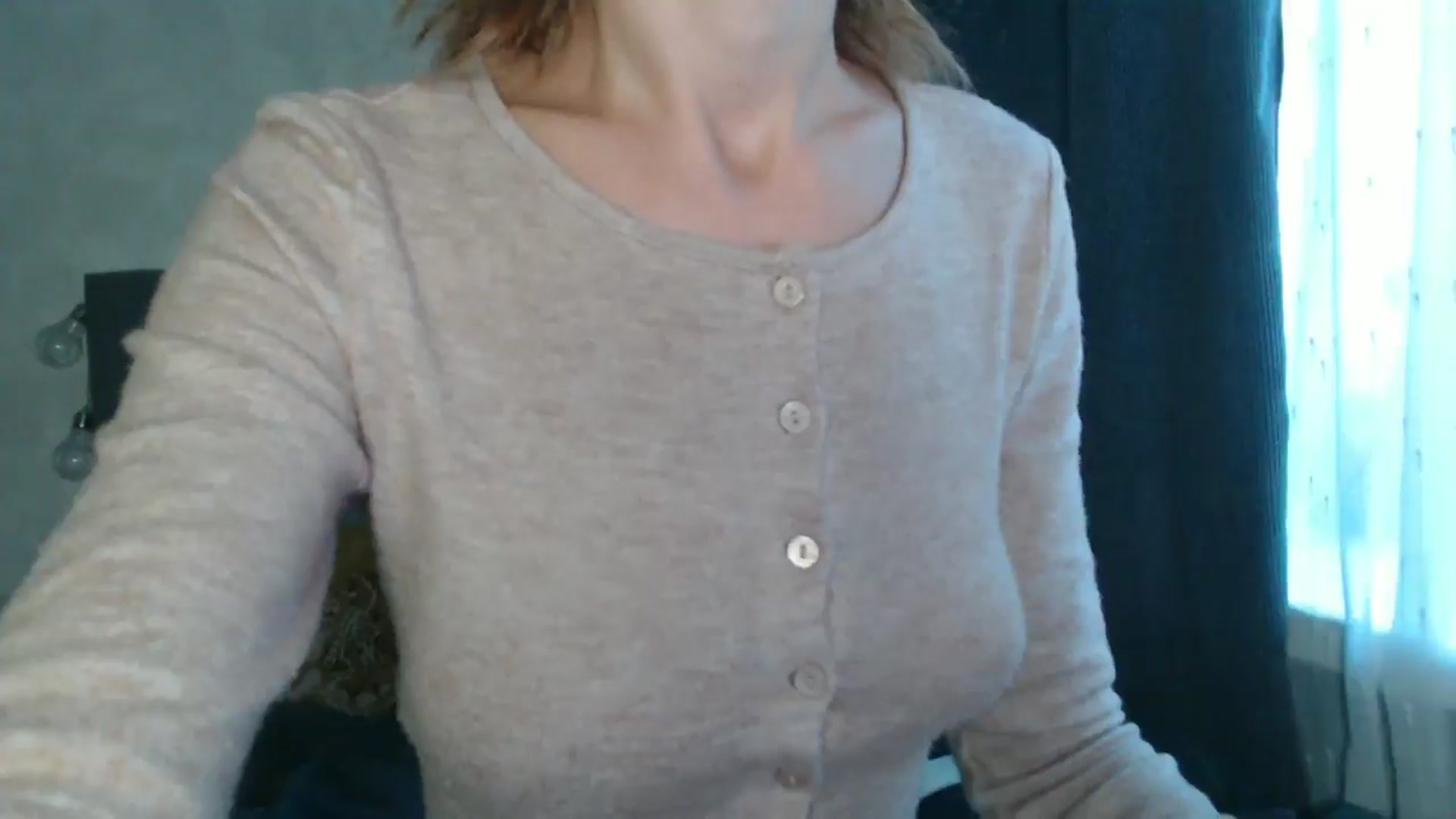 Gallery image thumbnail from Nora_Sweet's myfreecams stream on, 08/18/2024, 12:11 image 2 of 20
