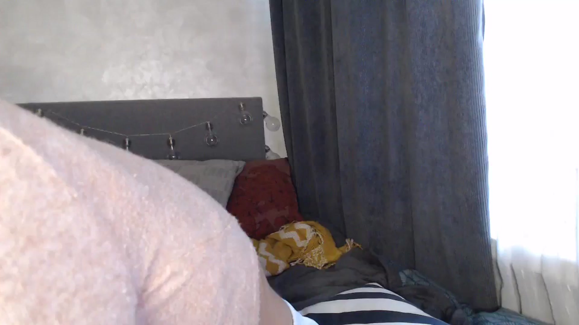 Gallery image thumbnail from Nora_Sweet's myfreecams stream on, 08/18/2024, 12:36 image 19 of 20