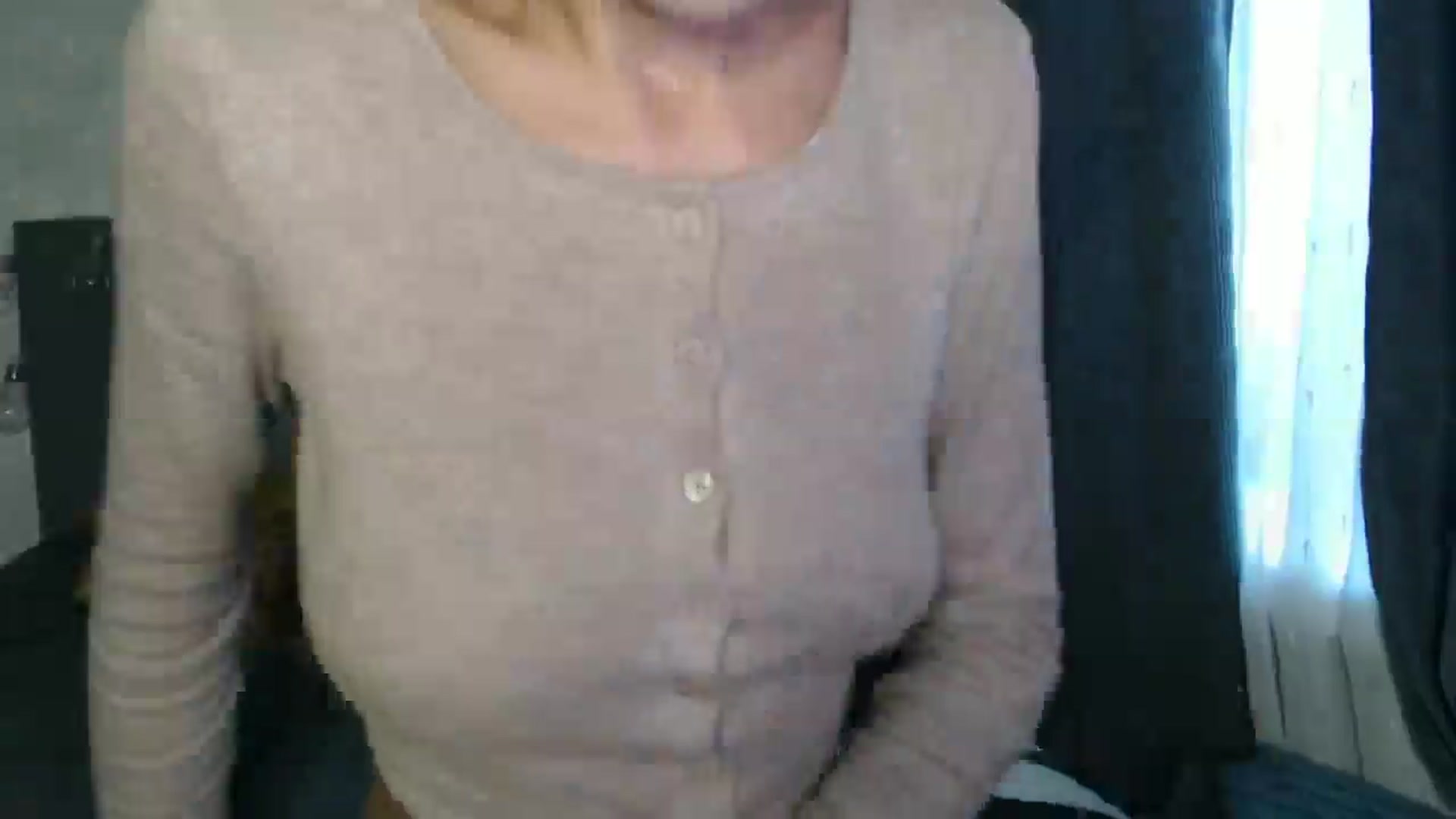 Gallery image thumbnail from Nora_Sweet's myfreecams stream on, 08/18/2024, 13:08 image 13 of 20