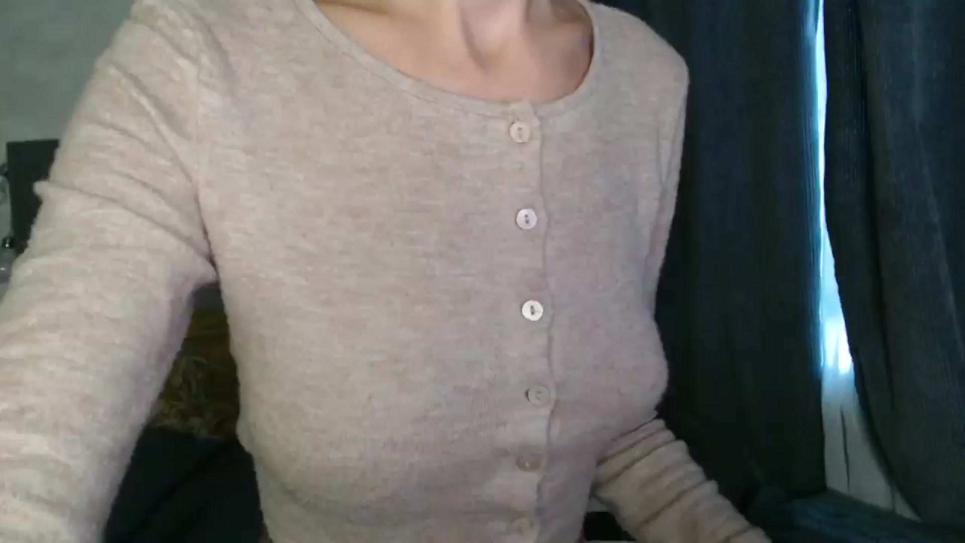 Gallery image thumbnail from Nora_Sweet's myfreecams stream on, 08/18/2024, 13:08 image 6 of 20