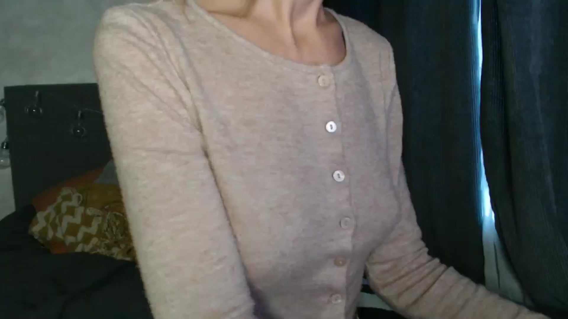 Gallery image thumbnail from Nora_Sweet's myfreecams stream on, 08/18/2024, 13:08 image 2 of 20