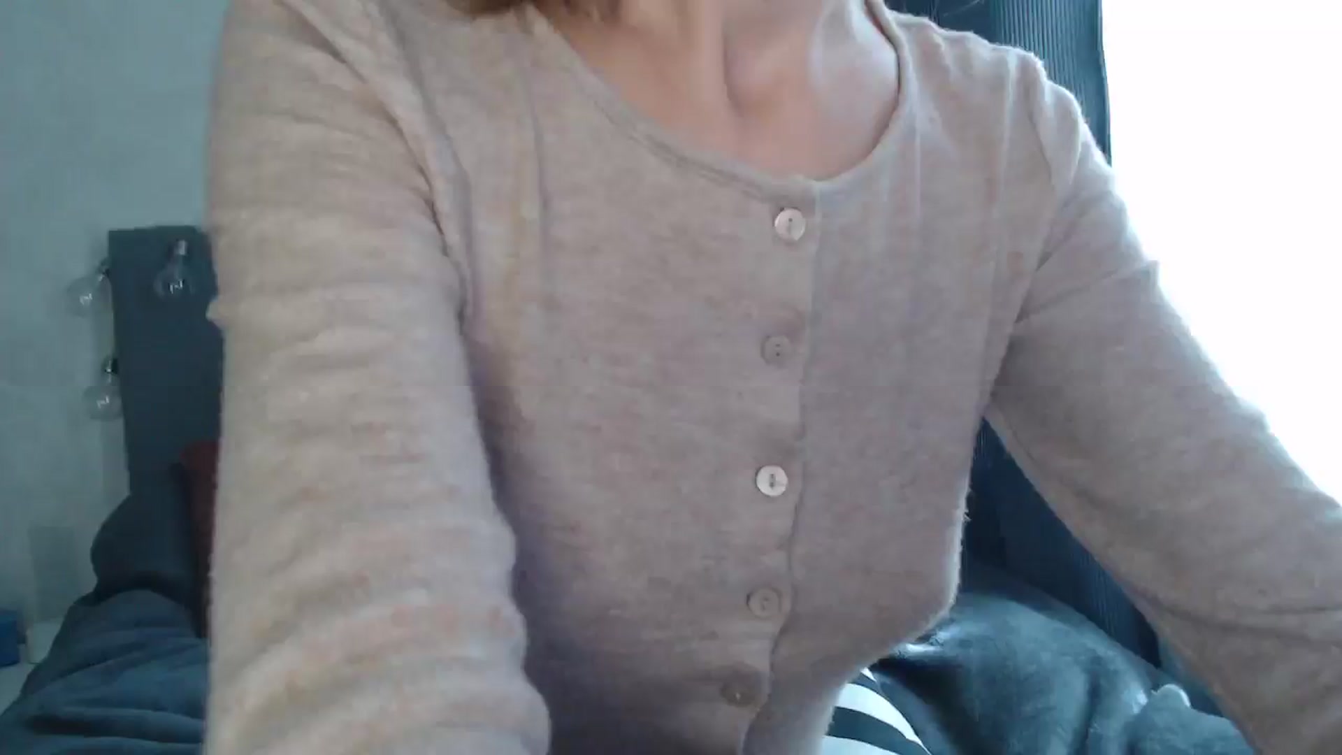 Gallery image thumbnail from Nora_Sweet's myfreecams stream on, 08/22/2024, 08:20 image 5 of 20