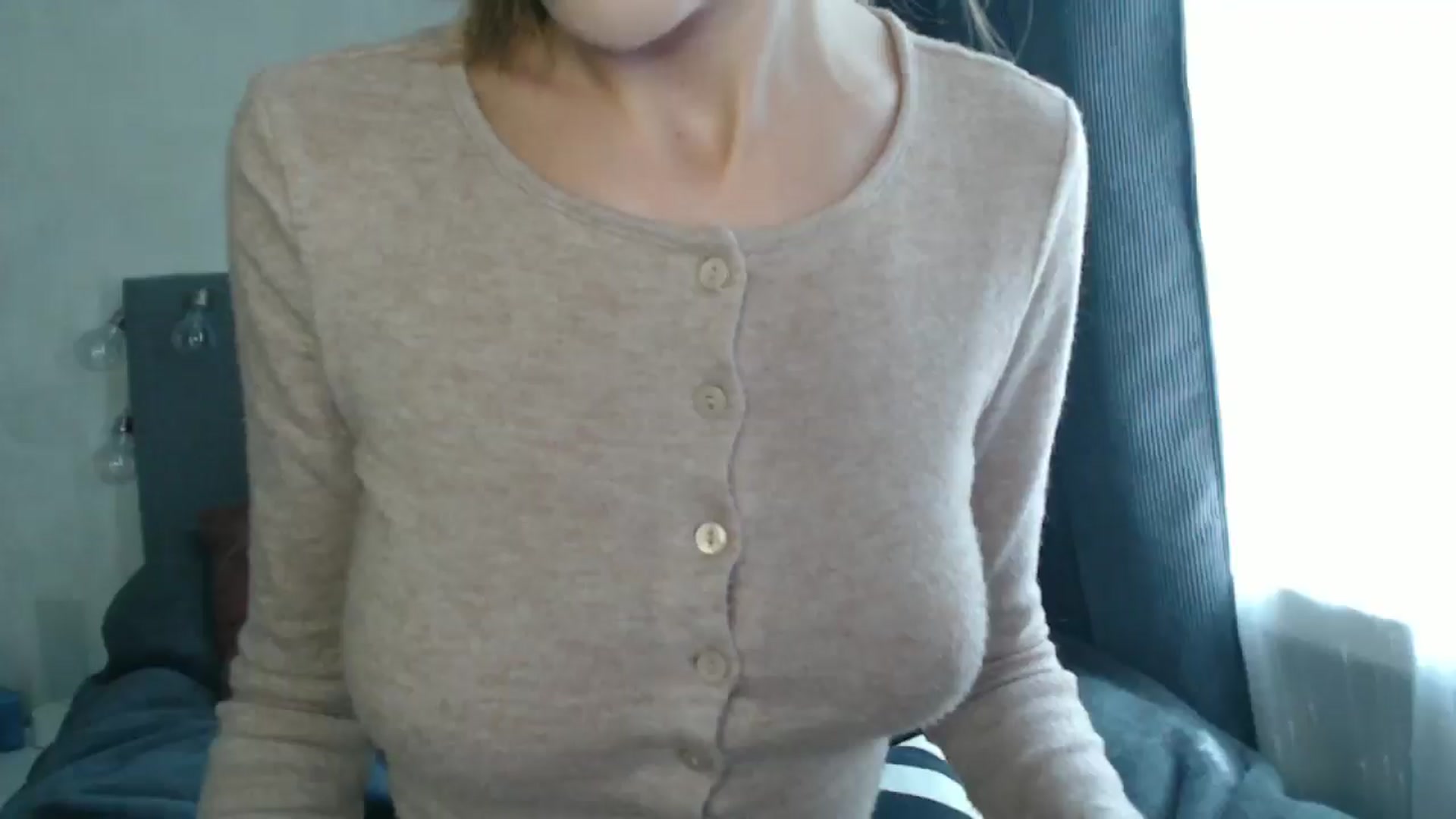 Gallery image thumbnail from Nora_Sweet's myfreecams stream on, 08/22/2024, 08:20 image 9 of 20