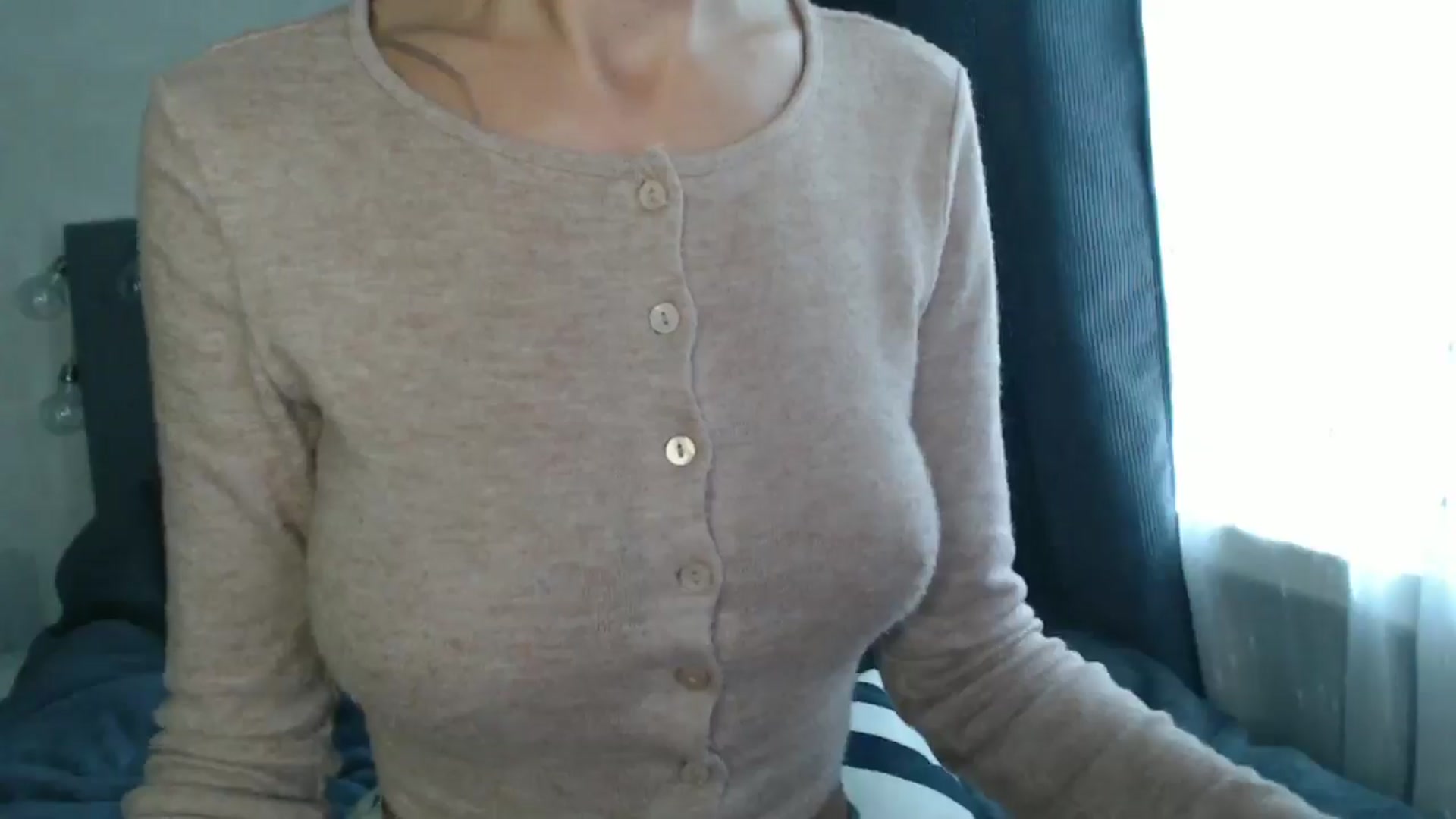 Gallery image thumbnail from Nora_Sweet's myfreecams stream on, 08/22/2024, 09:06 image 9 of 20