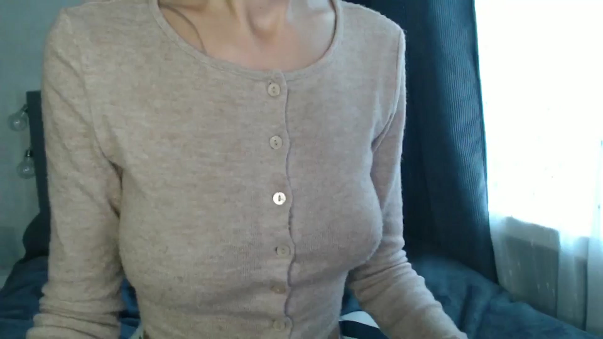 Gallery image thumbnail from Nora_Sweet's myfreecams stream on, 08/22/2024, 09:06 image 14 of 20