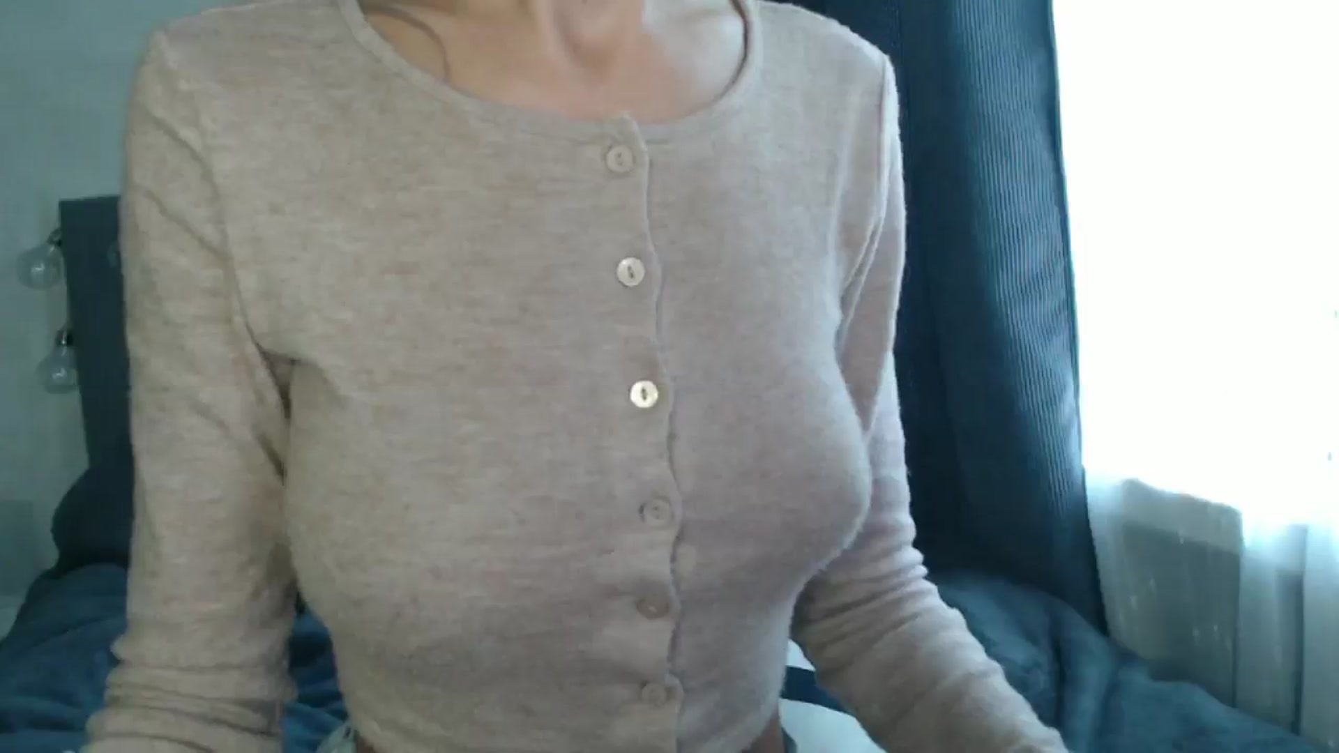 Gallery image thumbnail from Nora_Sweet's myfreecams stream on, 08/22/2024, 09:06 image 10 of 20