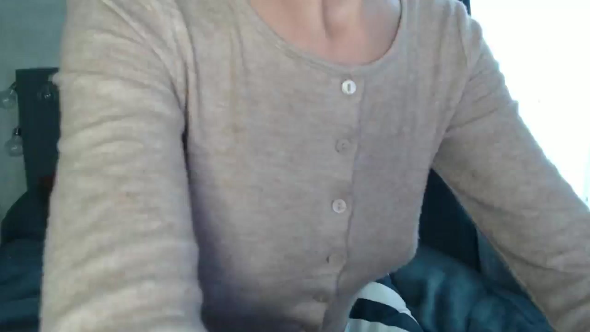 Gallery image thumbnail from Nora_Sweet's myfreecams stream on, 08/22/2024, 11:09 image 9 of 20