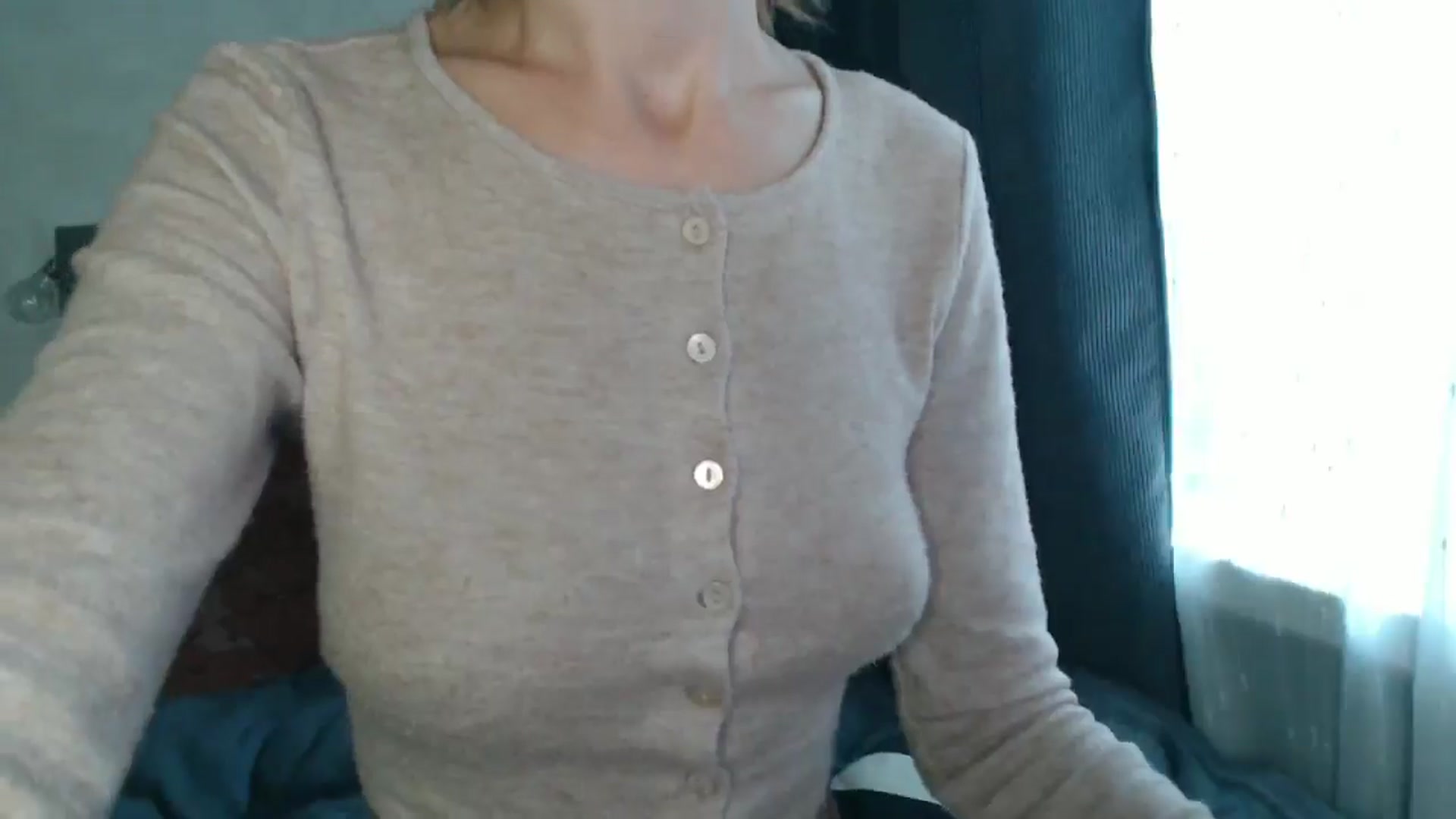 Gallery image thumbnail from Nora_Sweet's myfreecams stream on, 08/22/2024, 11:41 image 4 of 20
