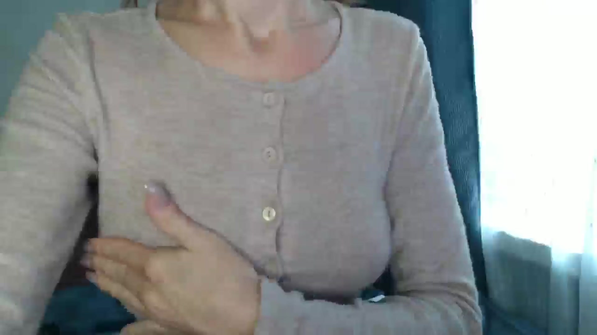 Gallery image thumbnail from Nora_Sweet's myfreecams stream on, 08/22/2024, 11:41 image 13 of 20