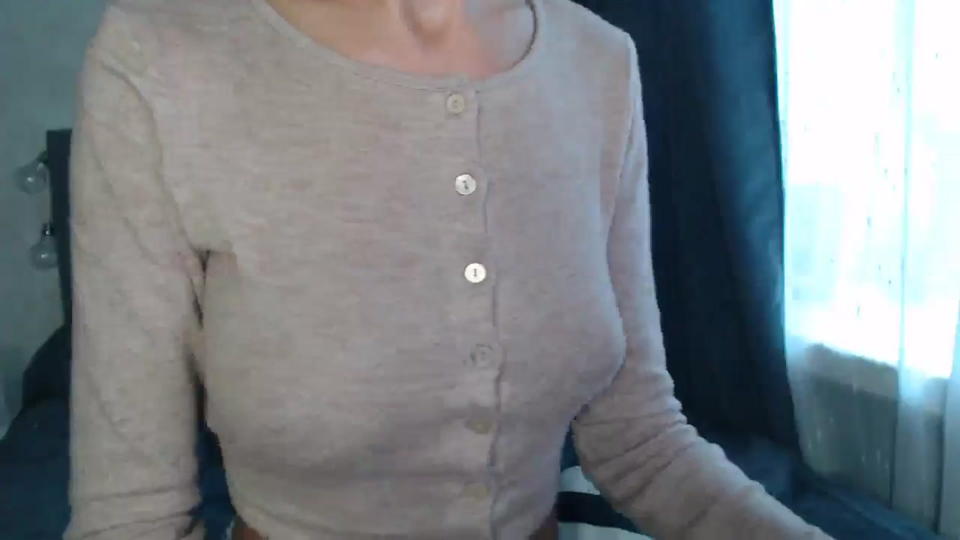 Gallery image thumbnail from Nora_Sweet's myfreecams stream on, 08/22/2024, 12:19 image 6 of 20