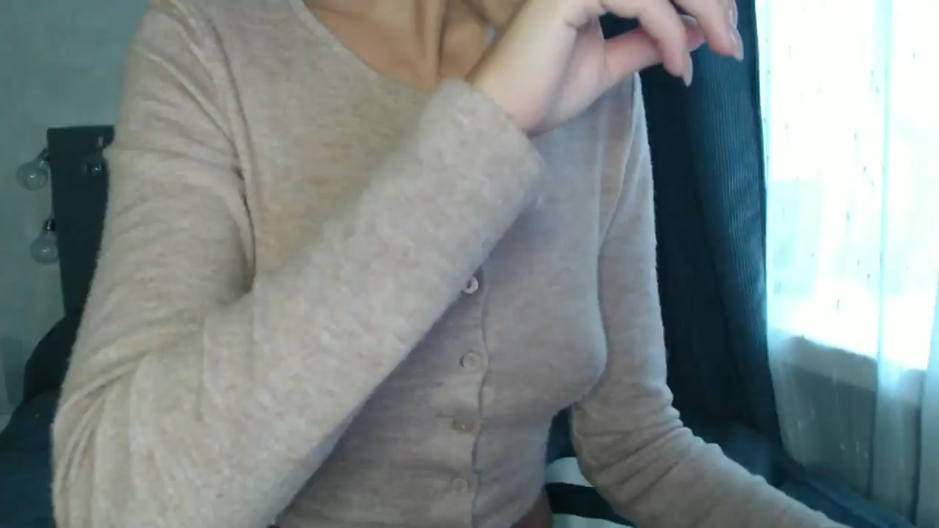Gallery image thumbnail from Nora_Sweet's myfreecams stream on, 08/22/2024, 12:19 image 9 of 20