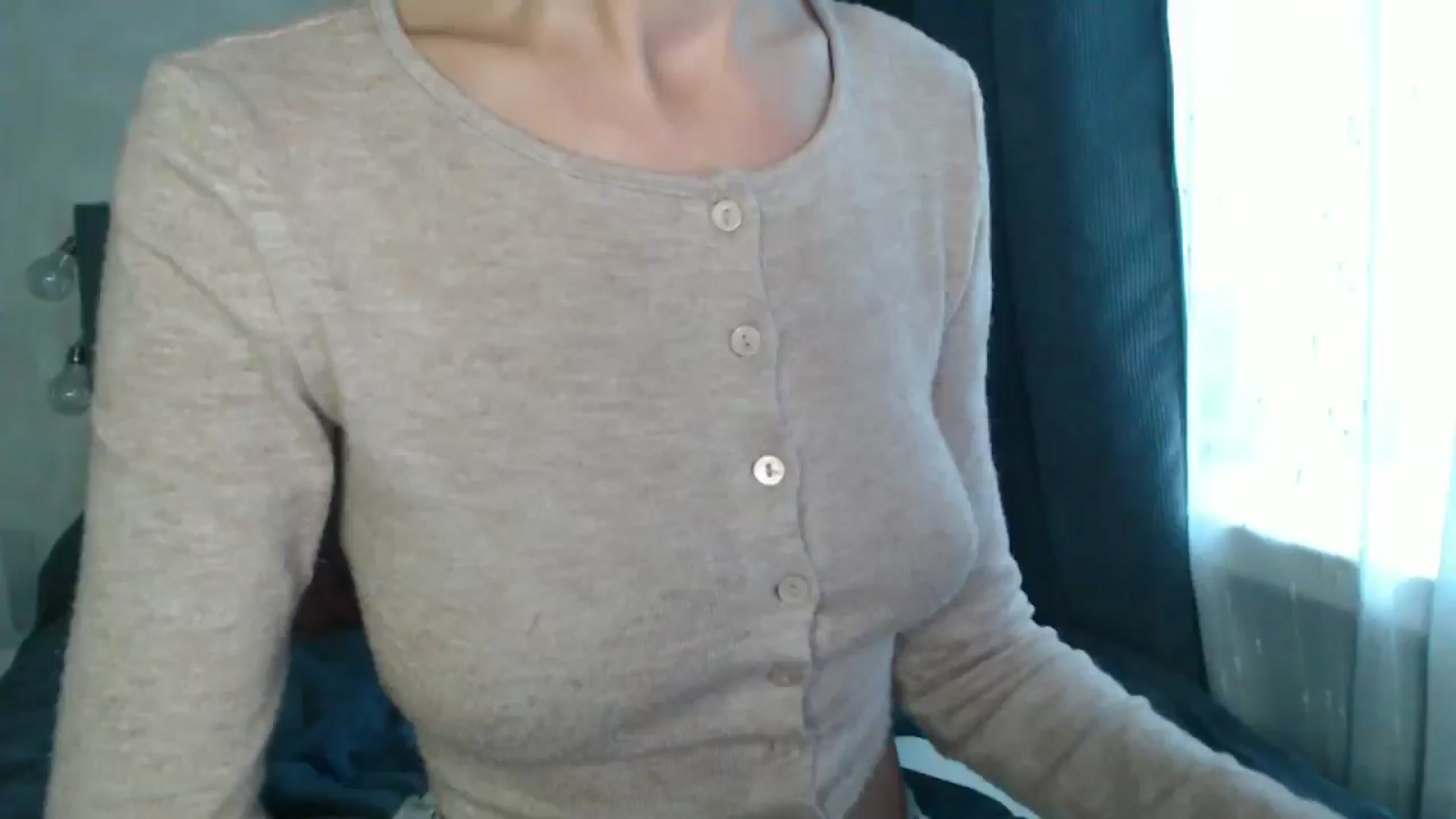 Gallery image thumbnail from Nora_Sweet's myfreecams stream on, 08/22/2024, 12:19 image 3 of 20