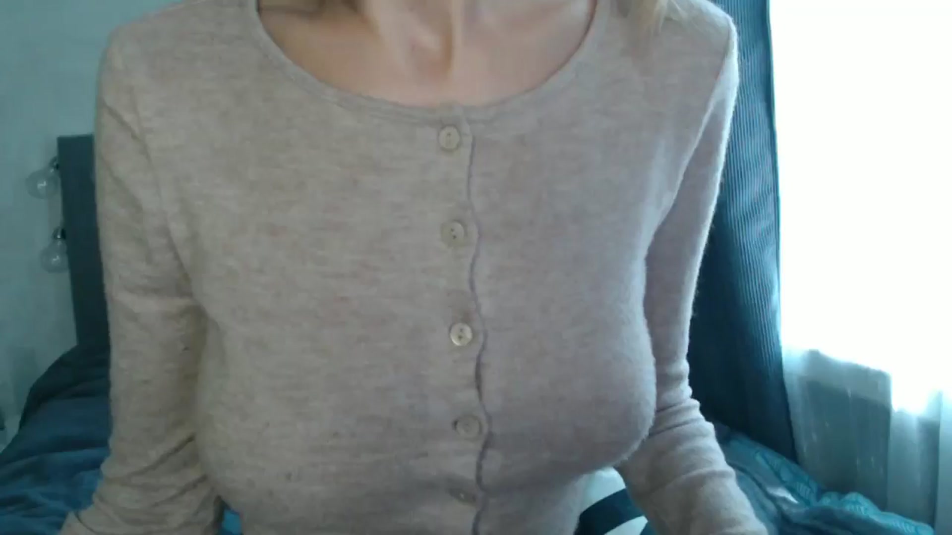 Gallery image thumbnail from Nora_Sweet's myfreecams stream on, 08/23/2024, 08:53 image 9 of 20