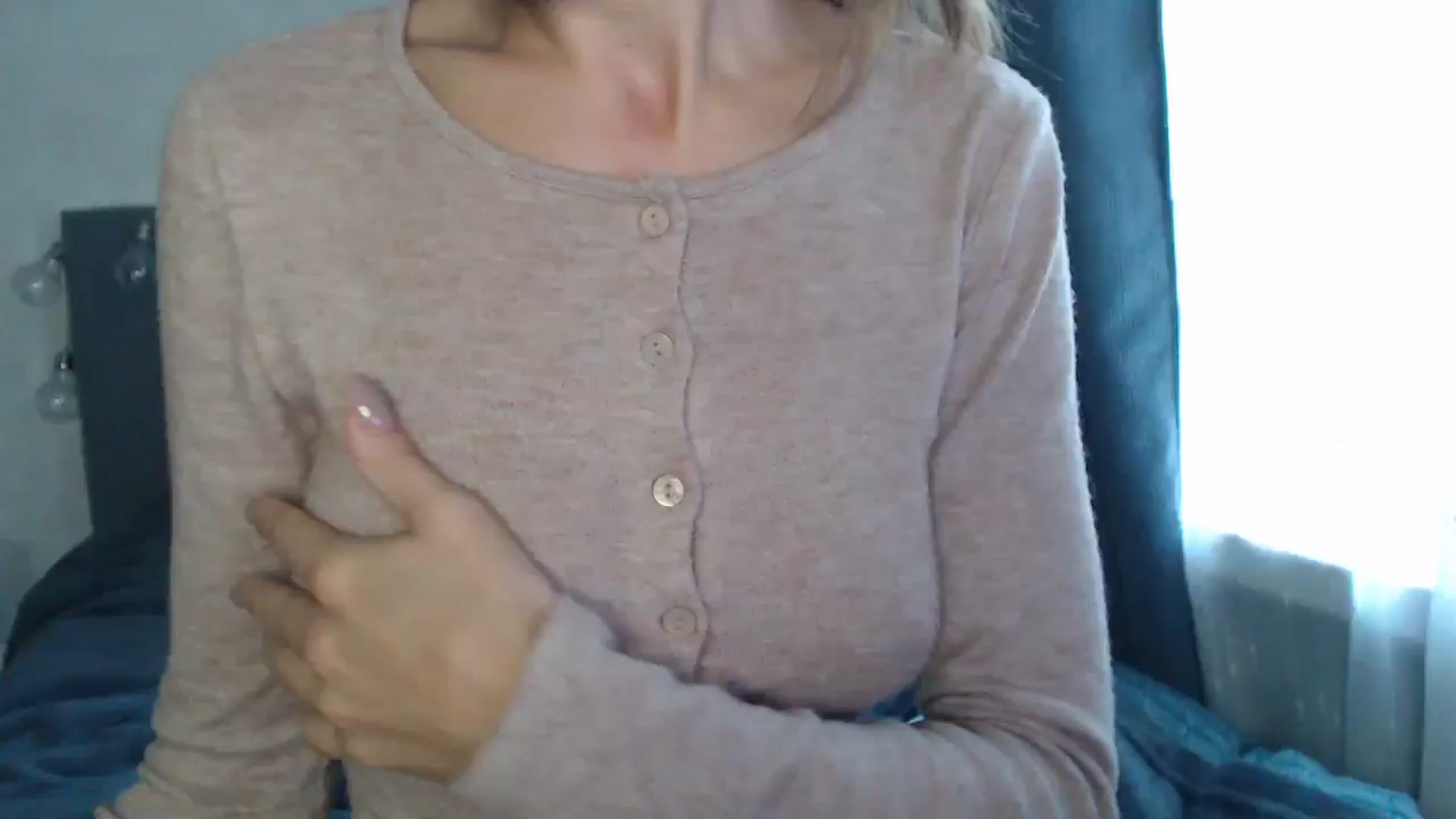 Gallery image thumbnail from Nora_Sweet's myfreecams stream on, 08/23/2024, 08:53 image 18 of 20