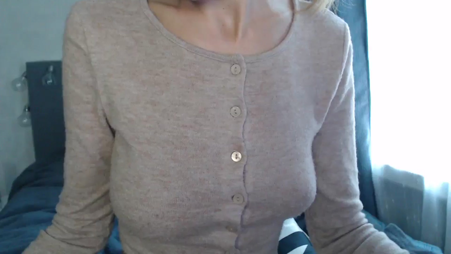 Gallery image thumbnail from Nora_Sweet's myfreecams stream on, 08/23/2024, 08:53 image 7 of 20