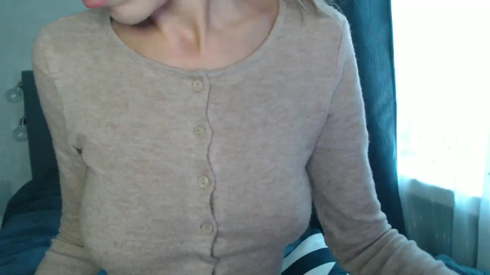 Gallery image thumbnail from Nora_Sweet's myfreecams stream on, 08/23/2024, 09:11 image 18 of 20