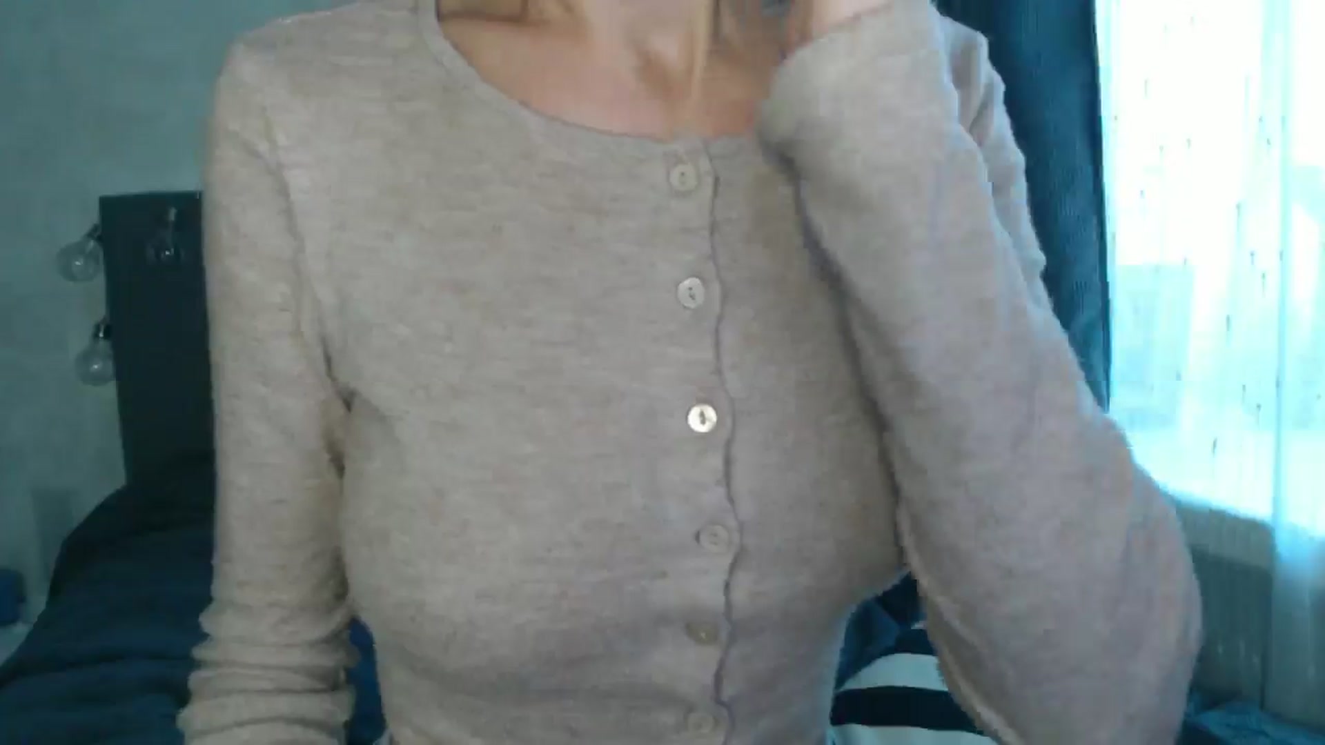 Gallery image thumbnail from Nora_Sweet's myfreecams stream on, 08/23/2024, 11:11 image 14 of 20