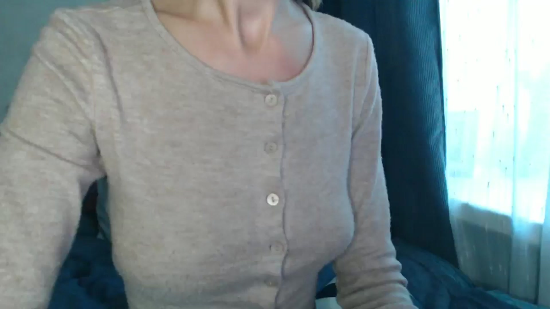 Gallery image thumbnail from Nora_Sweet's myfreecams stream on, 08/23/2024, 11:11 image 5 of 20