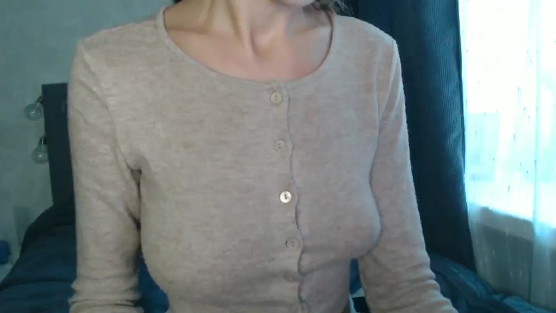 Gallery image thumbnail from Nora_Sweet's myfreecams stream on, 08/23/2024, 11:11 image 13 of 20