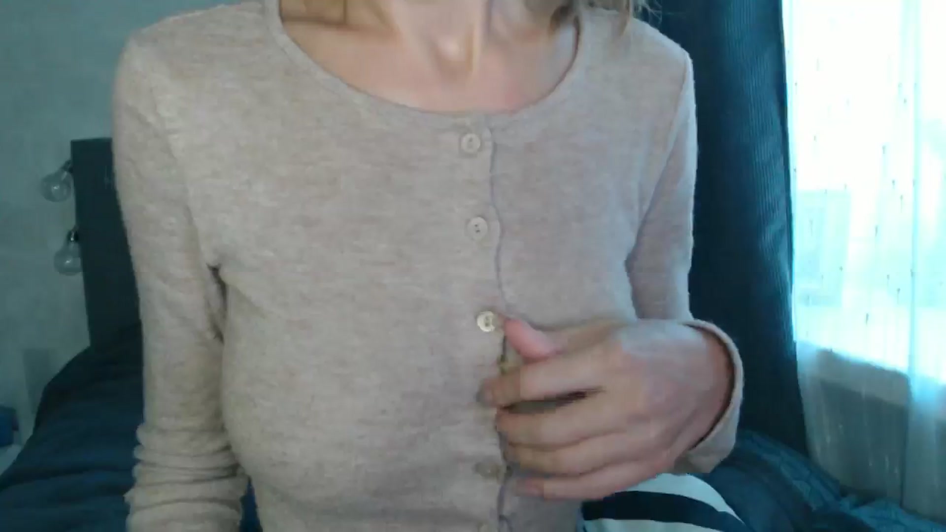 Gallery image thumbnail from Nora_Sweet's myfreecams stream on, 08/23/2024, 11:11 image 16 of 20