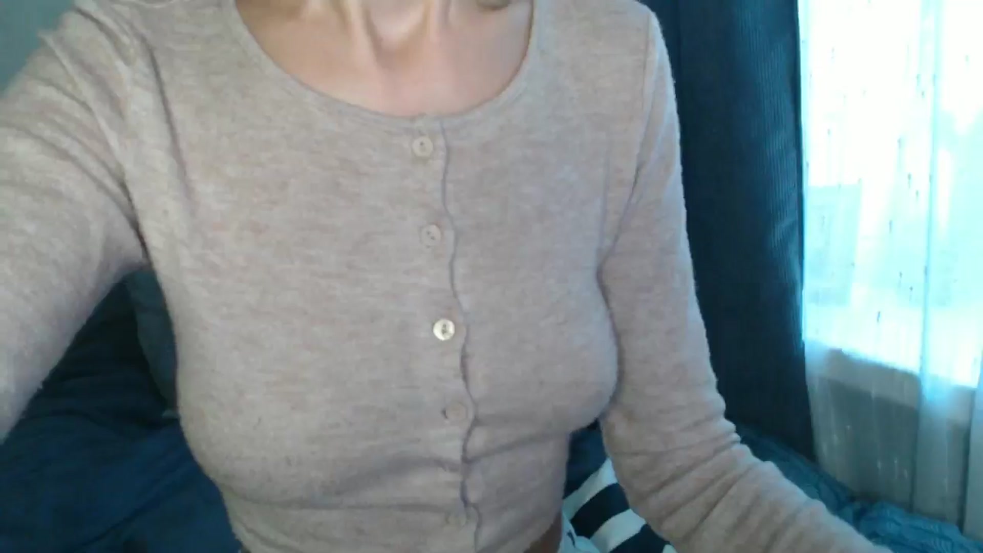 Gallery image thumbnail from Nora_Sweet's myfreecams stream on, 08/23/2024, 11:58 image 5 of 20