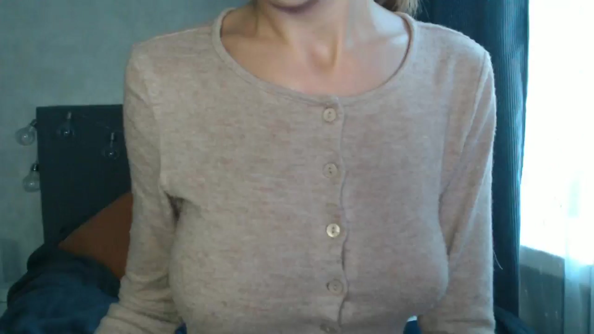 Gallery image thumbnail from Nora_Sweet's myfreecams stream on, 08/24/2024, 09:23 image 17 of 20