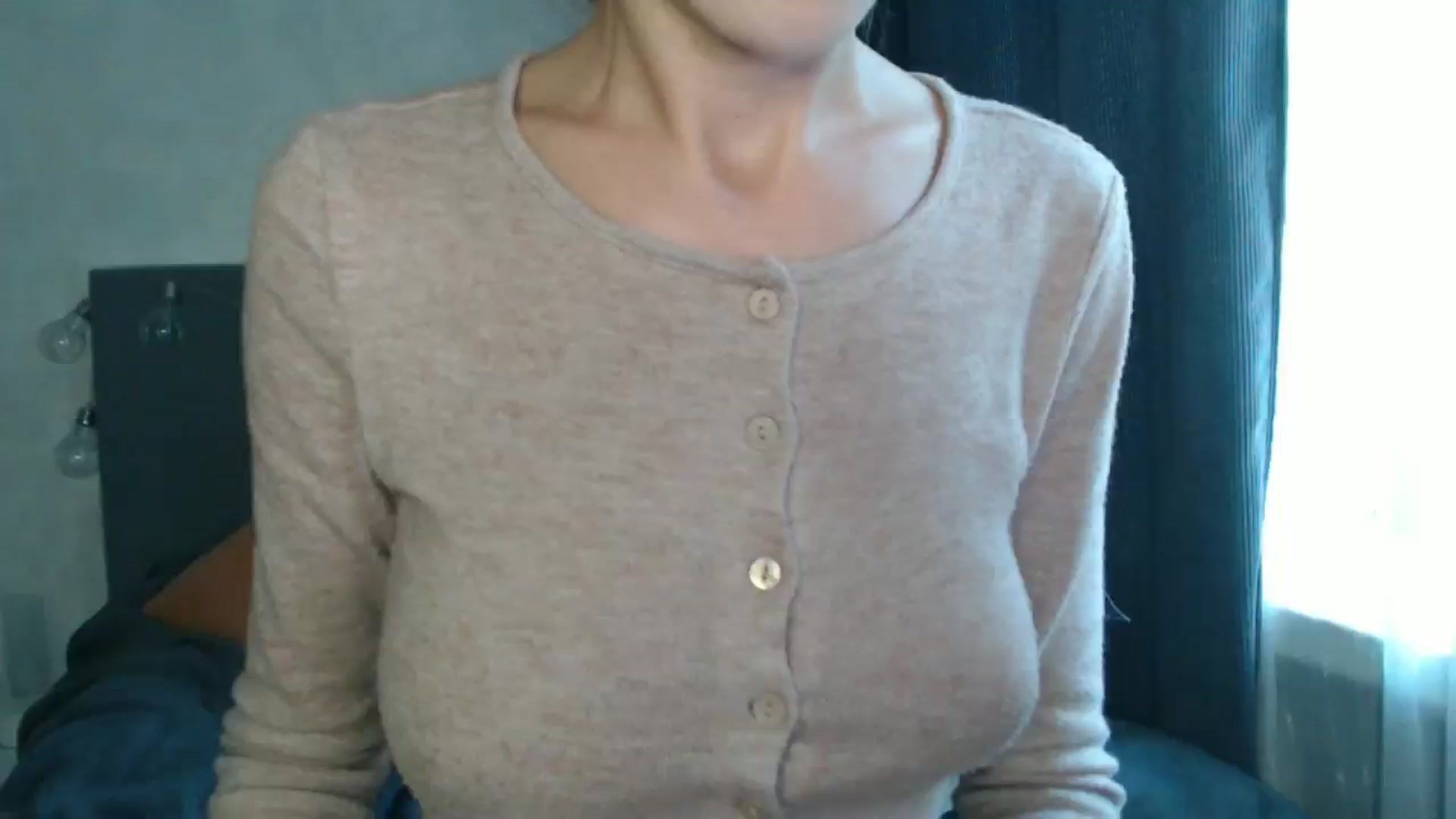 Gallery image thumbnail from Nora_Sweet's myfreecams stream on, 08/24/2024, 09:23 image 7 of 20