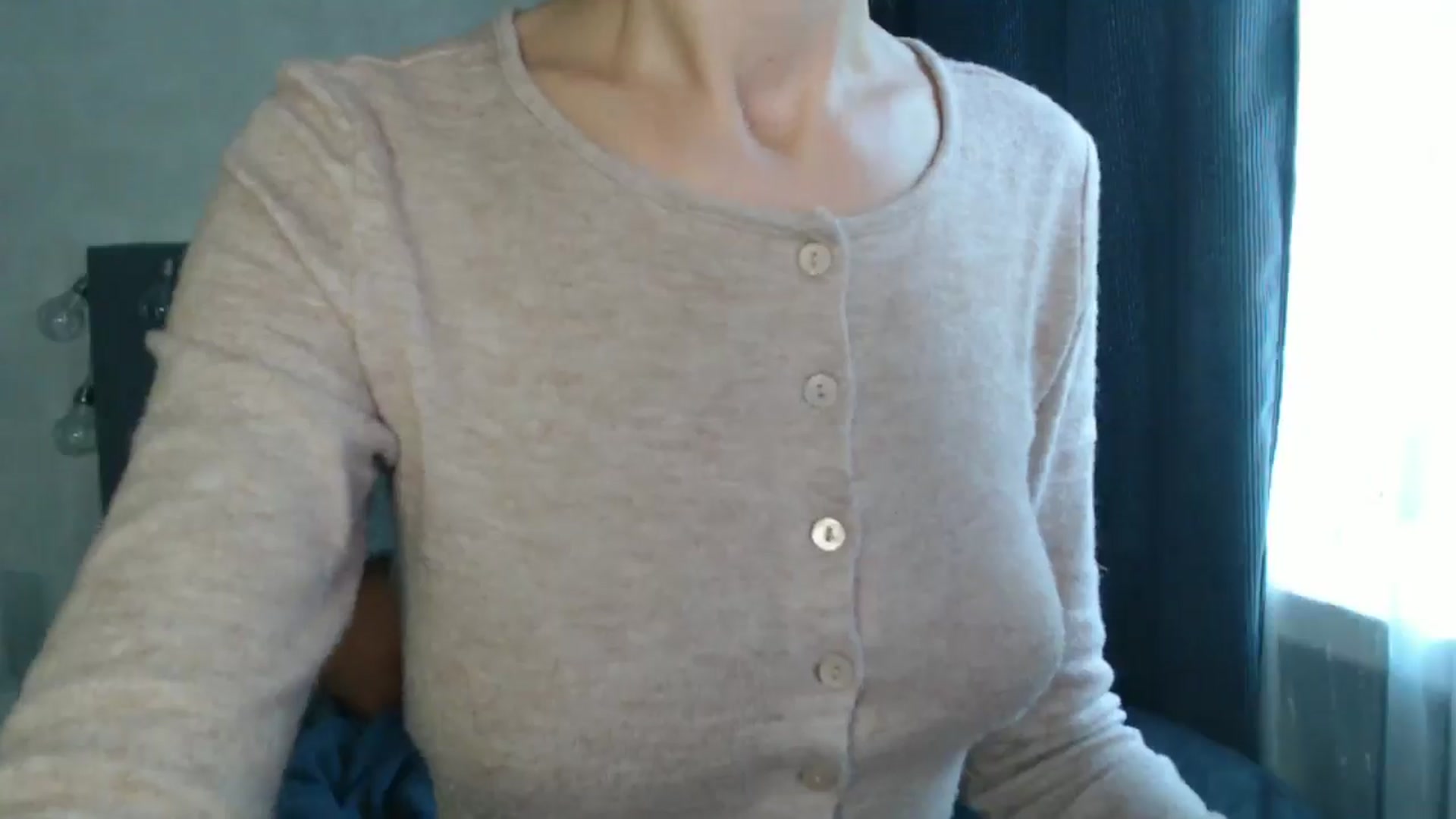 Gallery image thumbnail from Nora_Sweet's myfreecams stream on, 08/24/2024, 09:23 image 4 of 20