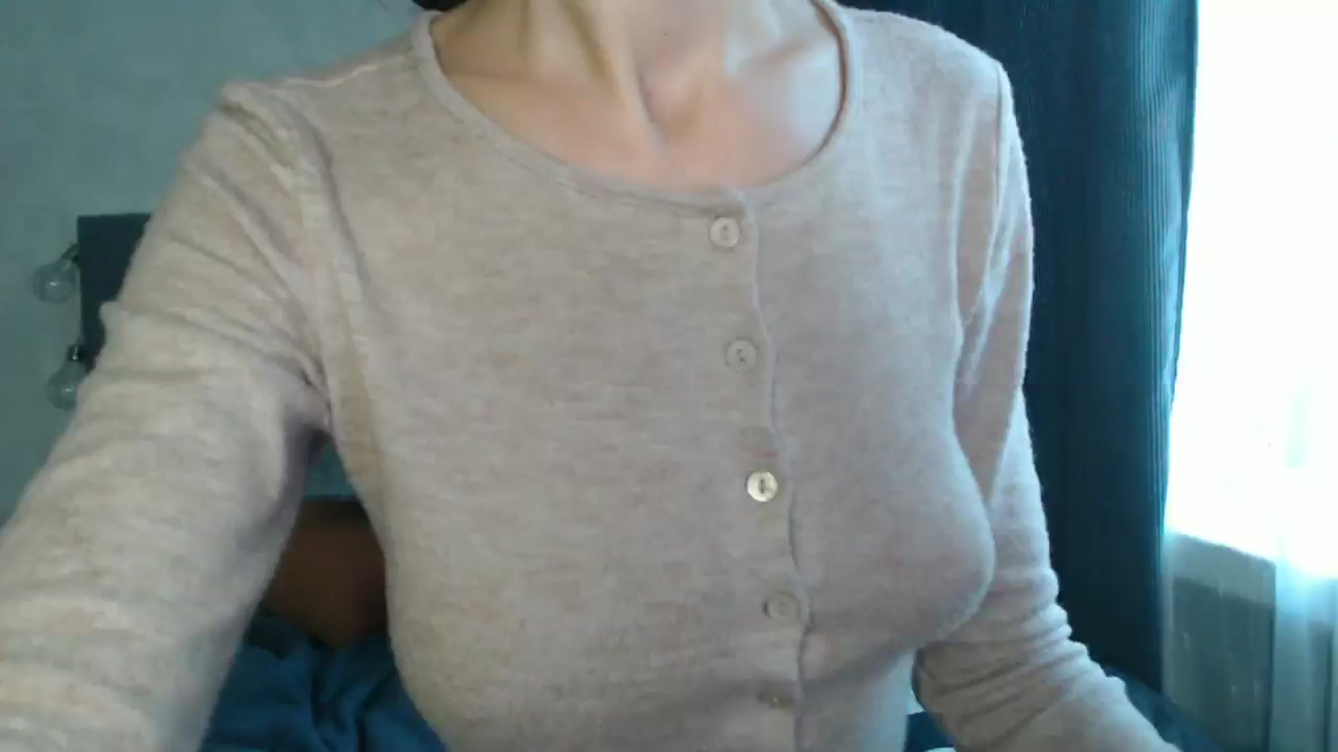 Gallery image thumbnail from Nora_Sweet's myfreecams stream on, 08/24/2024, 09:23 image 16 of 20