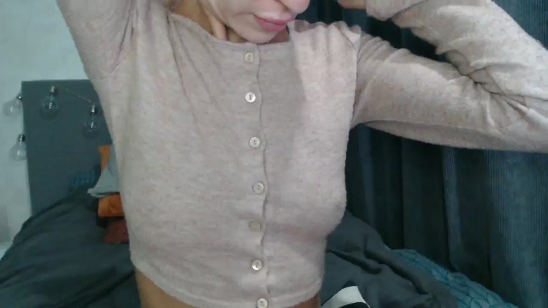 Gallery image thumbnail from Nora_Sweet's myfreecams stream on, 08/24/2024, 17:55 image 9 of 20