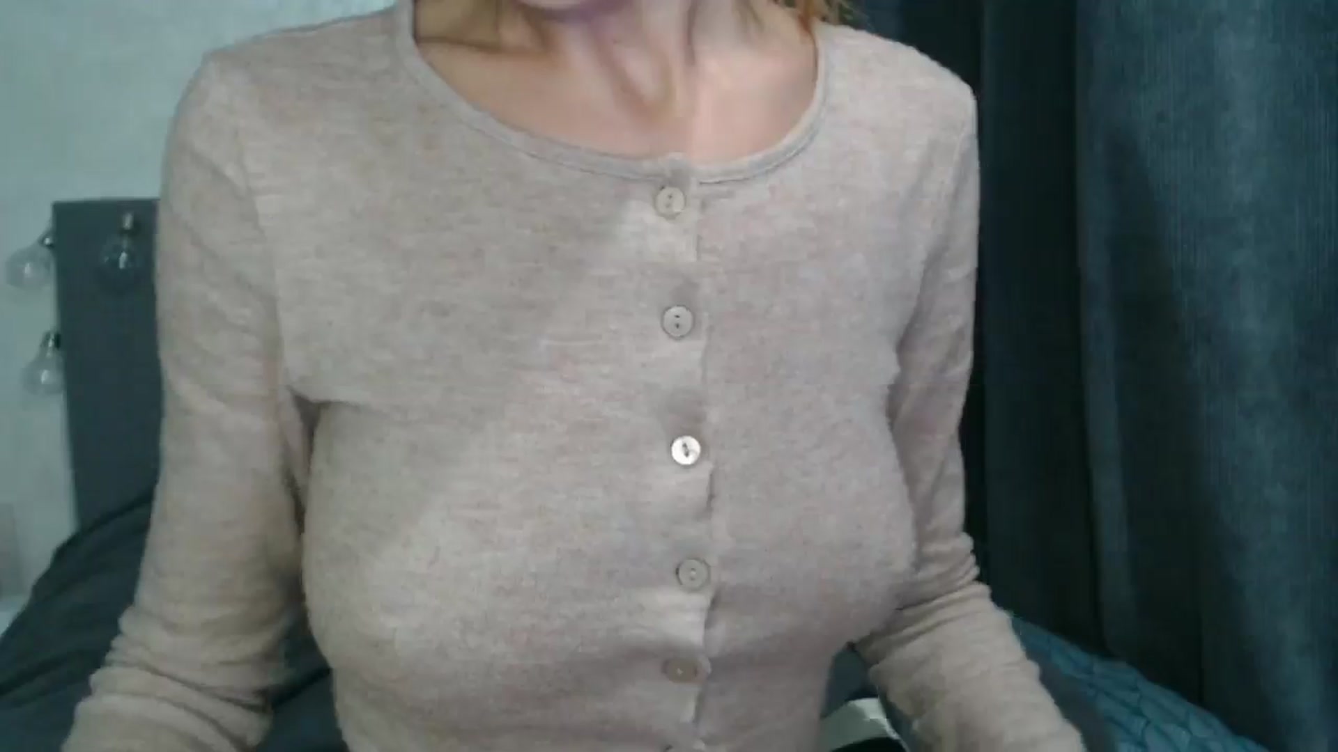 Gallery image thumbnail from Nora_Sweet's myfreecams stream on, 08/24/2024, 17:55 image 10 of 20
