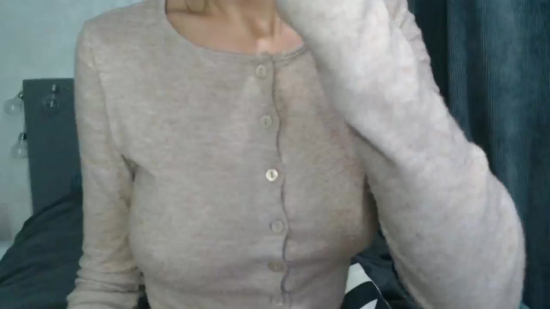 Gallery image thumbnail from Nora_Sweet's myfreecams stream on, 08/24/2024, 17:55 image 18 of 20