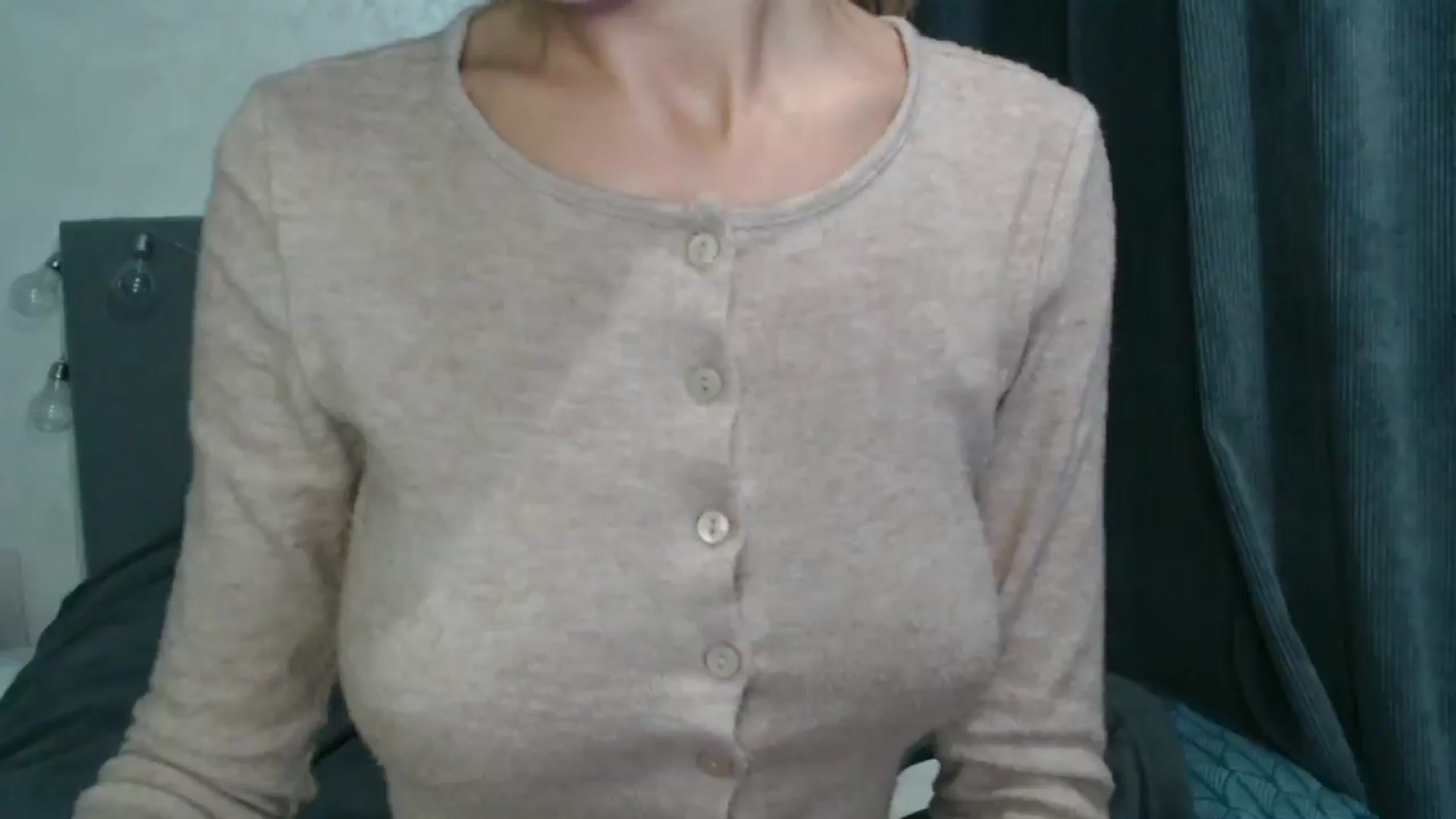 Gallery image thumbnail from Nora_Sweet's myfreecams stream on, 08/24/2024, 17:55 image 7 of 20
