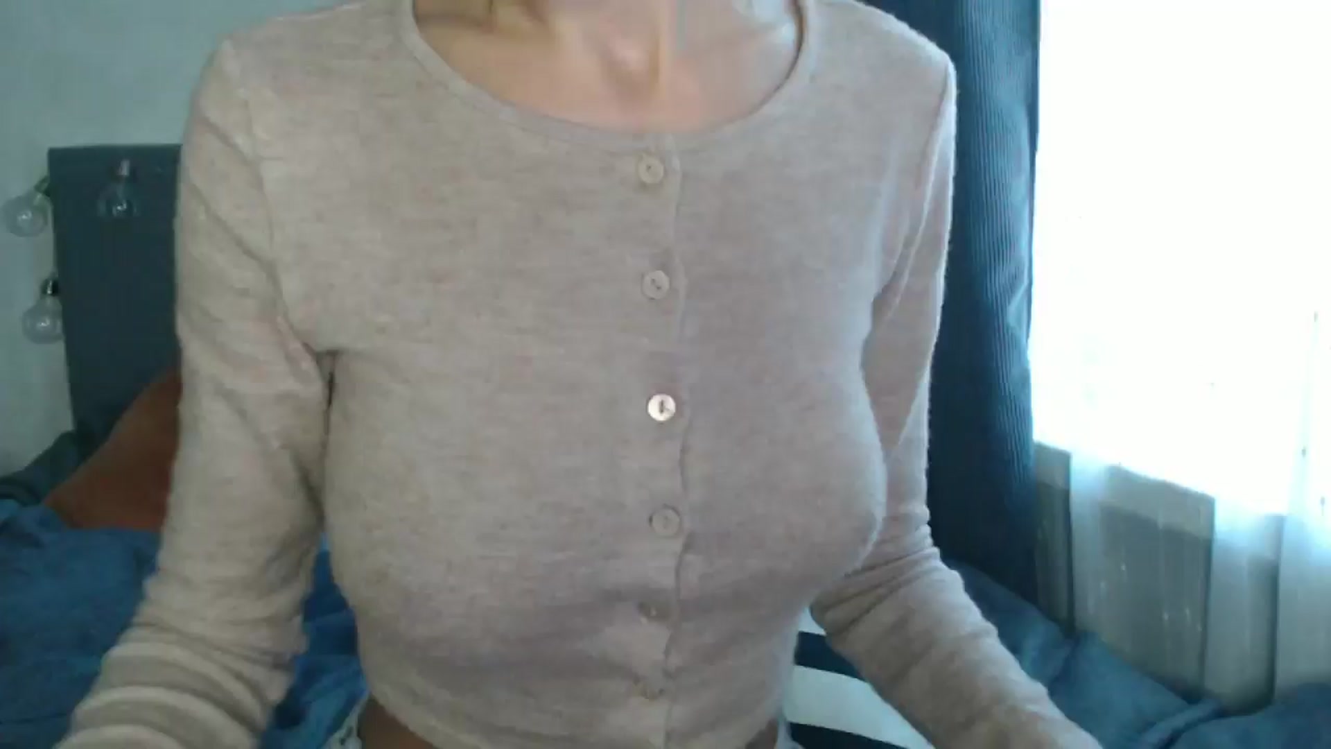 Gallery image thumbnail from Nora_Sweet's myfreecams stream on, 08/25/2024, 09:29 image 1 of 20