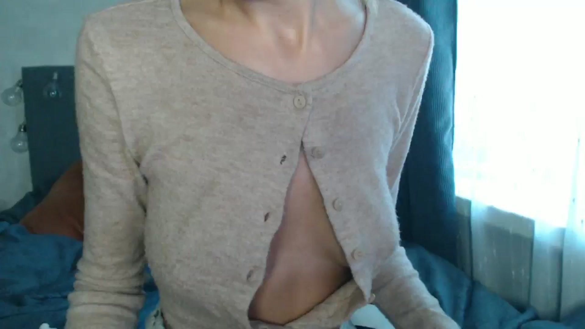 Gallery image thumbnail from Nora_Sweet's myfreecams stream on, 08/25/2024, 09:29 image 20 of 20