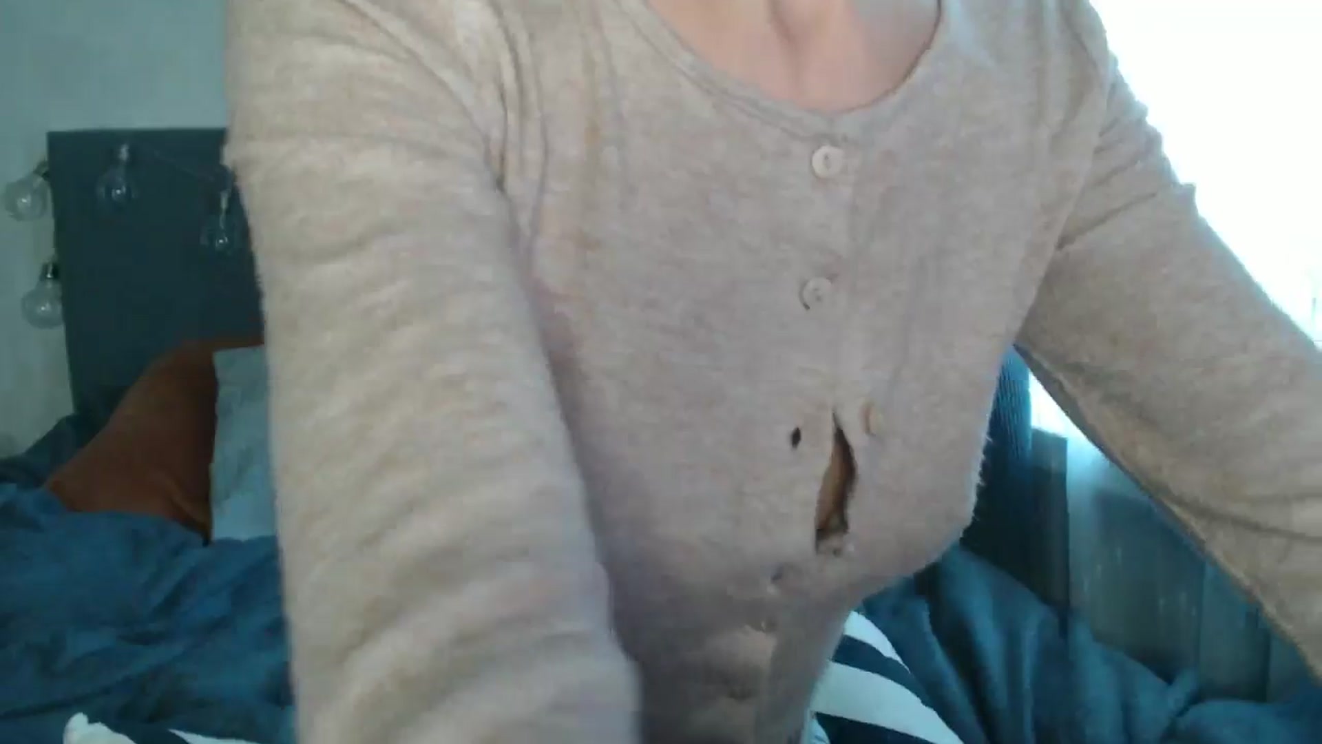 Gallery image thumbnail from Nora_Sweet's myfreecams stream on, 08/25/2024, 09:29 image 9 of 20