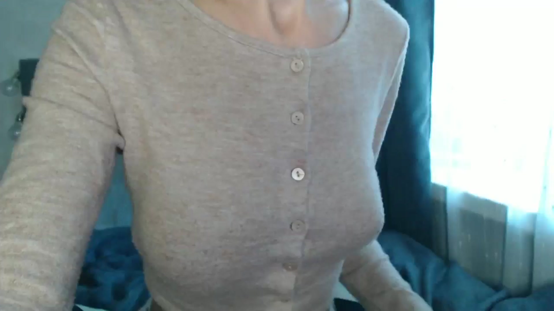 Gallery image thumbnail from Nora_Sweet's myfreecams stream on, 08/25/2024, 09:29 image 5 of 20