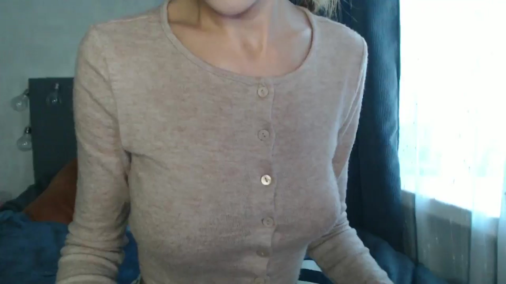 Gallery image thumbnail from Nora_Sweet's myfreecams stream on, 08/25/2024, 09:47 image 10 of 20