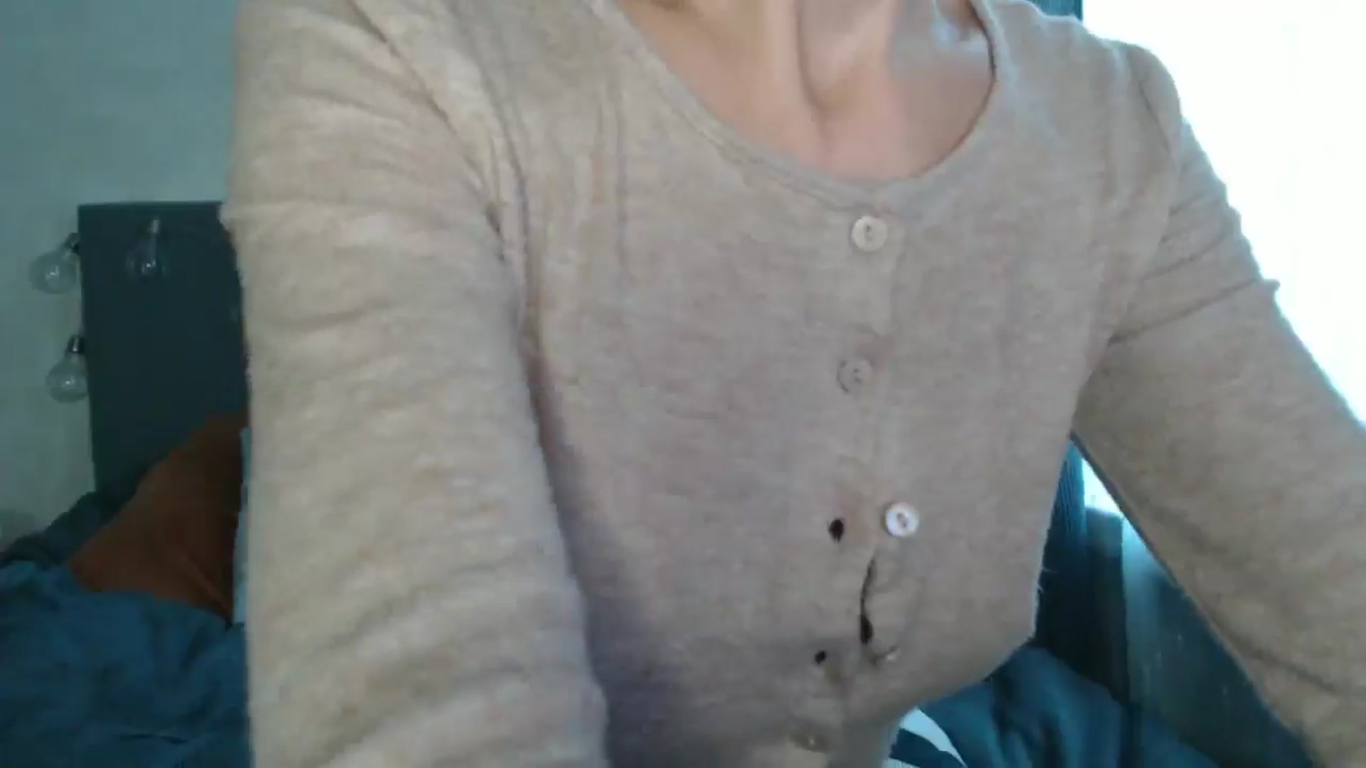 Gallery image thumbnail from Nora_Sweet's myfreecams stream on, 08/25/2024, 09:47 image 11 of 20