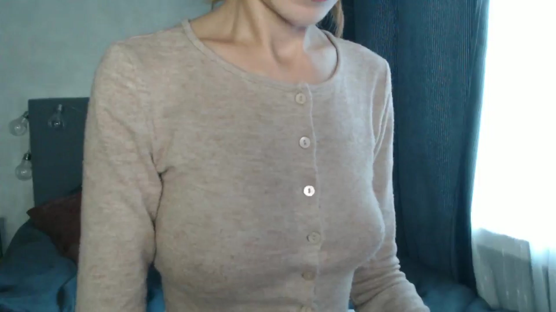 Gallery image thumbnail from Nora_Sweet's myfreecams stream on, 08/28/2024, 09:10 image 12 of 20