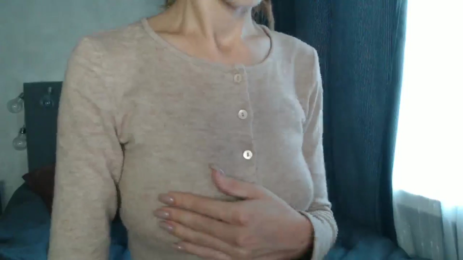 Gallery image thumbnail from Nora_Sweet's myfreecams stream on, 08/28/2024, 09:10 image 11 of 20