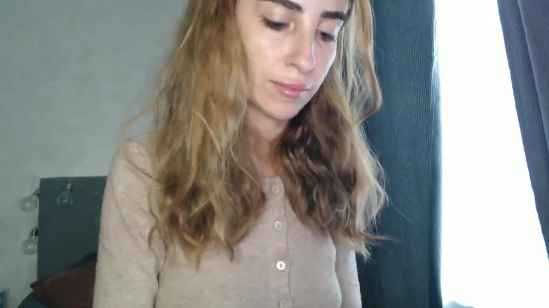 Gallery image thumbnail from Nora_Sweet's myfreecams stream on, 08/28/2024, 09:10 image 2 of 20